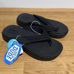 Brand new Men's Heydude Finn Flip Sandals - Comfortable
